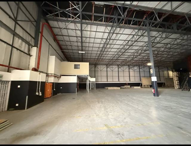 3,450M² WAREHOUSE TO LET IN EPPING INDUSTRIAL